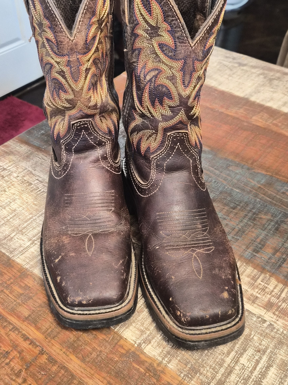 Justin Boots Brown Leather Western Cowboy Boots with Embroidered Shaft